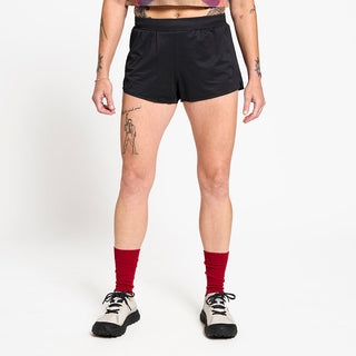 front view of the ciele athletics lightweight, race ready and performance driven short  for womens named RDShort in shadowsphinx color, on a model
