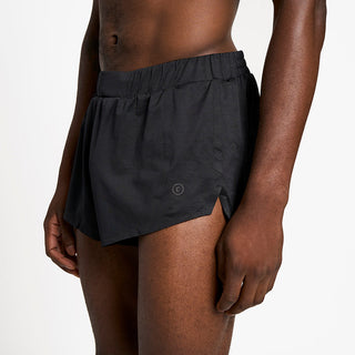 close front view of the ciele athletics lightweight, race ready and performance driven short named RDShort in shadowsphinx color, on a model